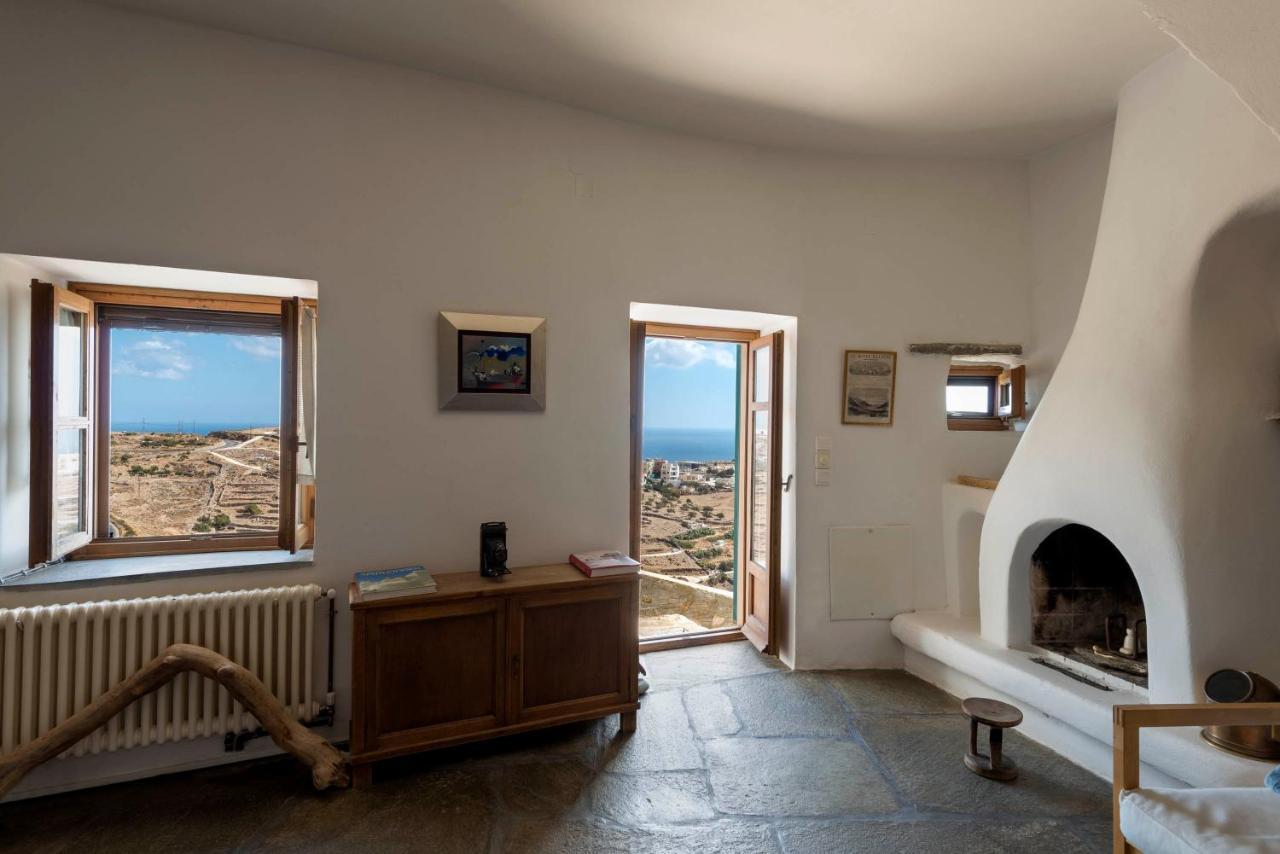 Wind Tales Hotel Ermoupoli Bagian luar foto