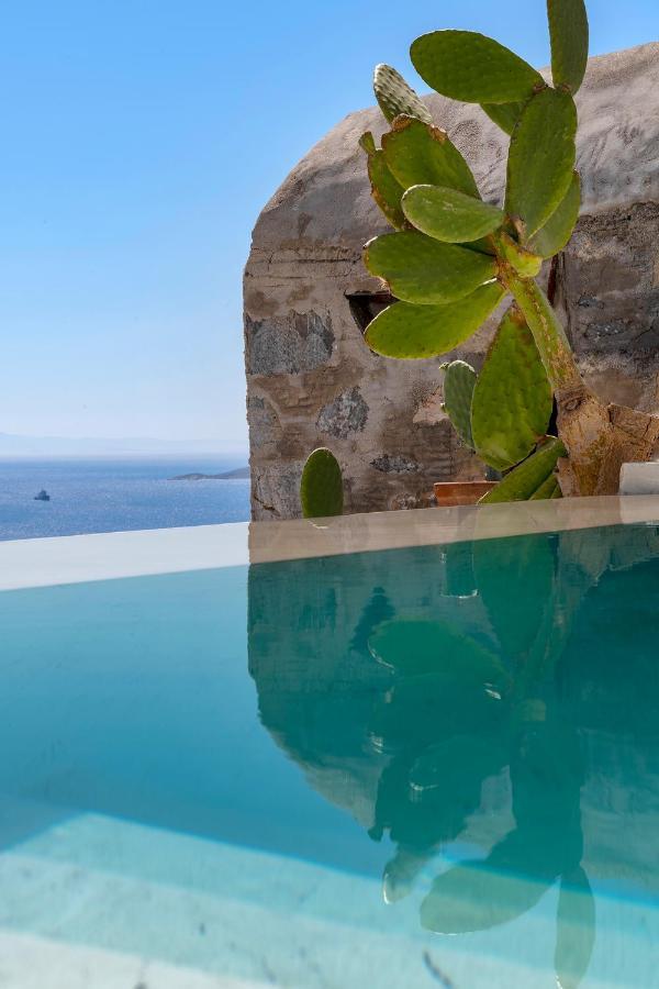 Wind Tales Hotel Ermoupoli Bagian luar foto