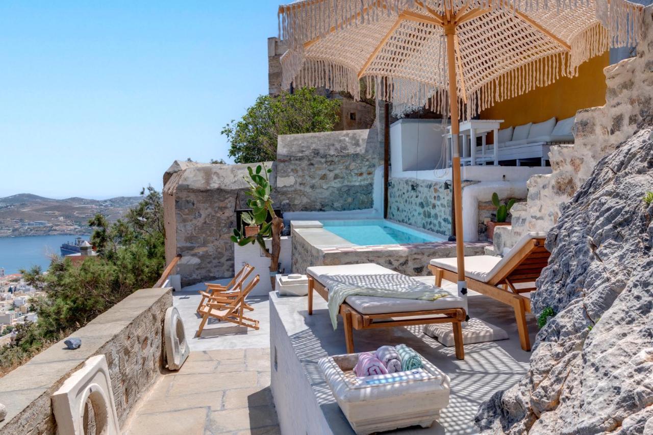 Wind Tales Hotel Ermoupoli Bagian luar foto