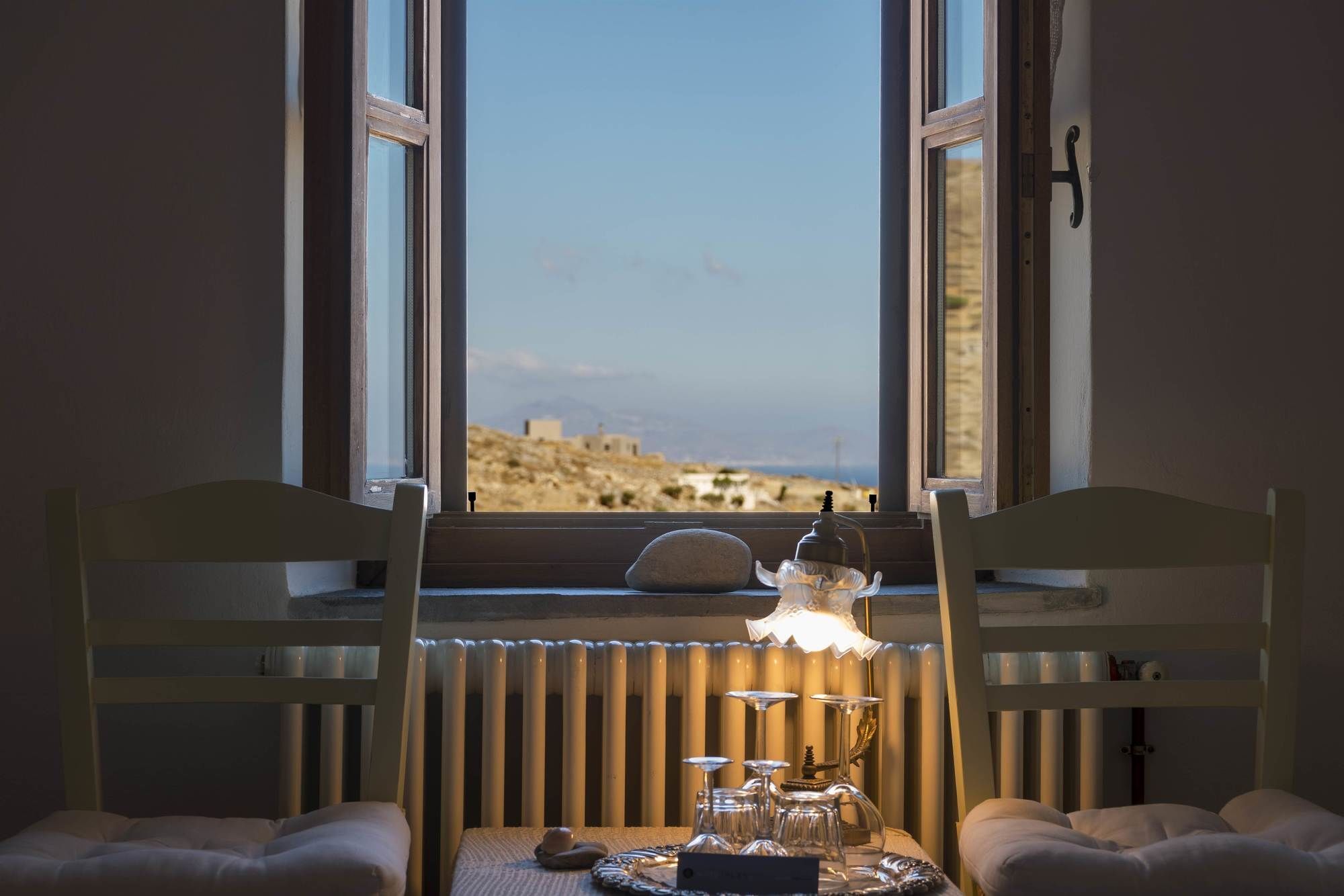 Wind Tales Hotel Ermoupoli Bagian luar foto